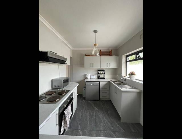 3 BEDROOM HOUSE FOR SALE IN FISH HOEK